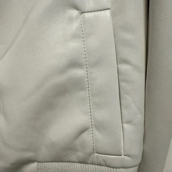 NEW HOUSE OF HARLOW 1960 Vegan leather bomber white jacket sizes XS AND M - Picture 4 of 5